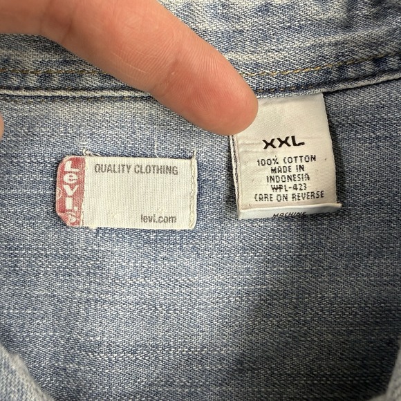 Vintage Levis Shirt Mens 2XL XXL Light Wash Denim Y2K Metal Buttons Long Sleeve - Picture 6 of 12